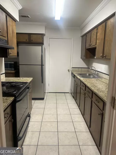 2716 Farmstead Rd SE, Smyrna, GA 30080