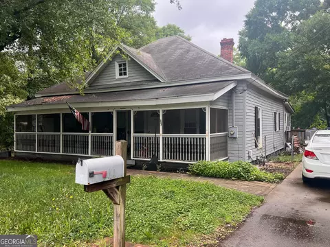 357 Glendale Dr, Hartwell, GA 30643
