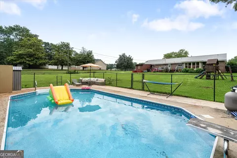 Exterior - 62 Maley Rd, Lagrange, GA 30240 photo 10 of 16