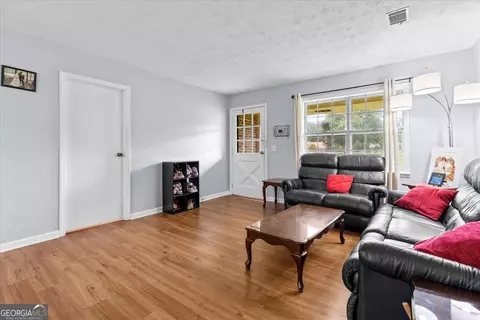 Living - 62 Maley Rd, Lagrange, GA 30240 photo 3 of 5