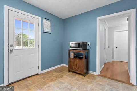 Entry Way - 62 Maley Rd, Lagrange, GA 30240 photo 2 of 2