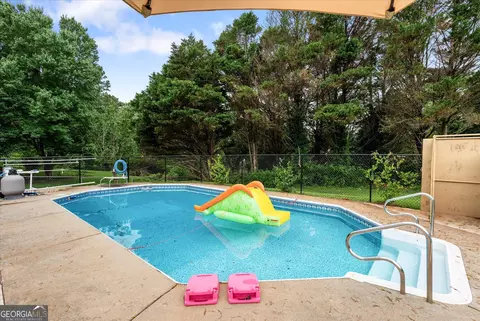 Exterior - 62 Maley Rd, Lagrange, GA 30240 photo 8 of 16