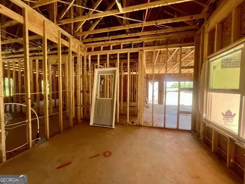 Entry Way - 113 Kimbell Rd, Pine Mountain, GA 31822 photo 7 of 7