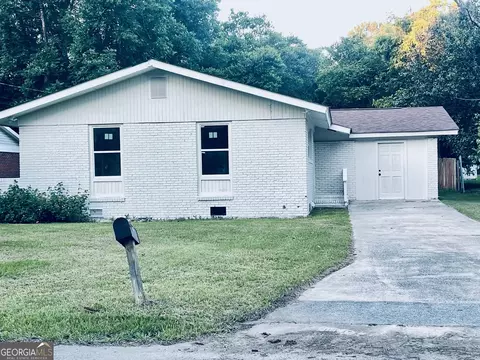 732 Katherine St, Warner Robins, GA 31088