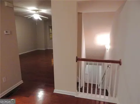 Entry Way - 2199 Landing Walk Dr, Duluth, GA 30097 photo 4 of 11