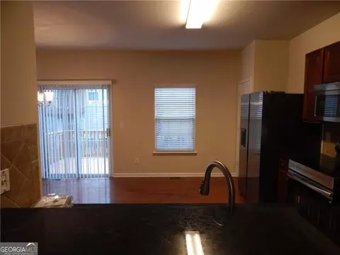 Living - 2199 Landing Walk Dr, Duluth, GA 30097 photo 6 of 13