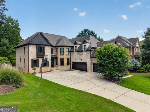585 Settles Brook Ct, Suwanee, GA 30024