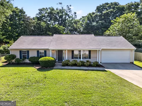 35 Sunnybrook Dr, Mcdonough, GA 30253