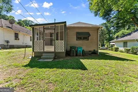 Exterior - 76 Park St, Commerce, GA 30529 photo 11 of 14