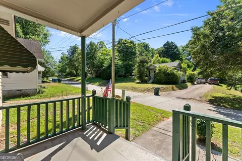 Exterior - 76 Park St, Commerce, GA 30529 photo 7 of 14
