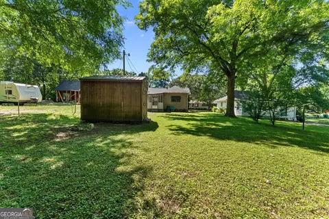 Exterior - 76 Park St, Commerce, GA 30529 photo 10 of 14