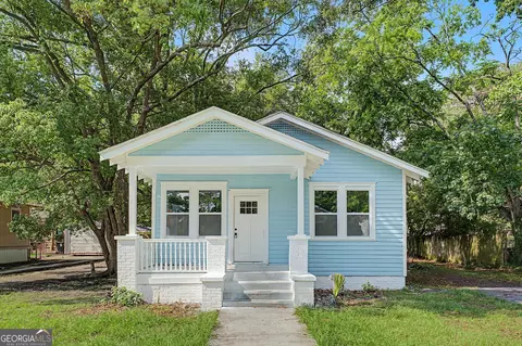 812 E 33rd St, Savannah, GA 31401