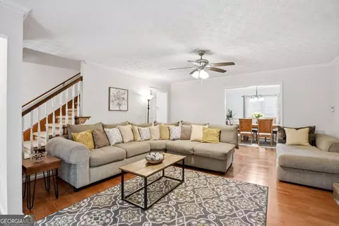 1354 Velvet Creek Gln SW, Marietta, GA 30008