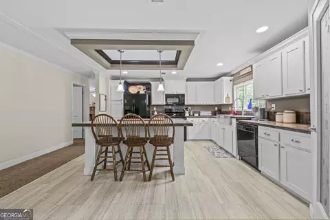 Kitchen - 205 Hope Dr, Comer, GA 30629 photo 1 of 3