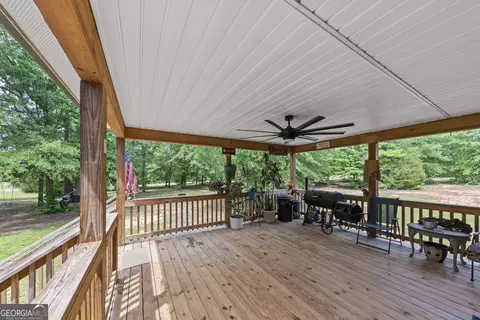 Exterior - 205 Hope Dr, Comer, GA 30629 photo 2 of 5