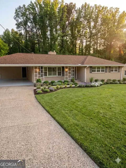 3860 King Arthur Rd SW, Atlanta, GA 30331