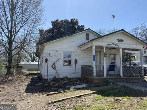 1108 Glentana Rd, Rossville, GA 30741