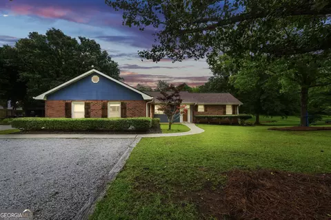 112 N Walkers Mill Rd, Griffin, GA 30223