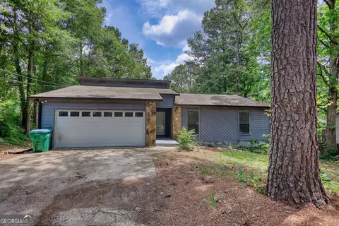 2660 Hewatt Rd, Snellville, GA 30039