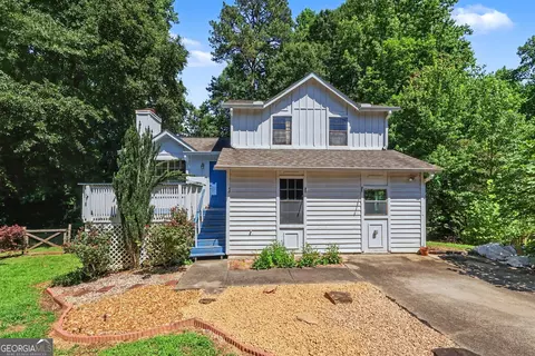 655 Harvard Dr NW, Lilburn, GA 30047