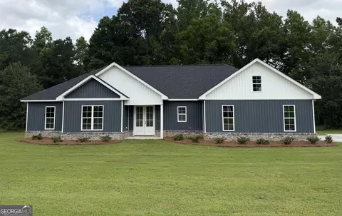 1129 Mulberry Pl, Dudley, GA 31022