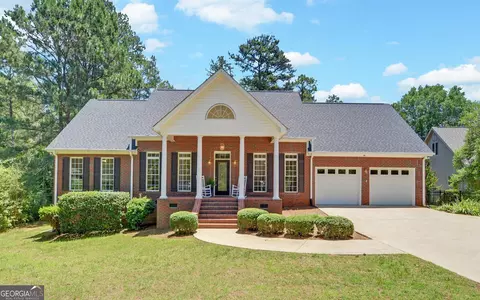 112 Northlake Dr, Hartwell, GA 30643