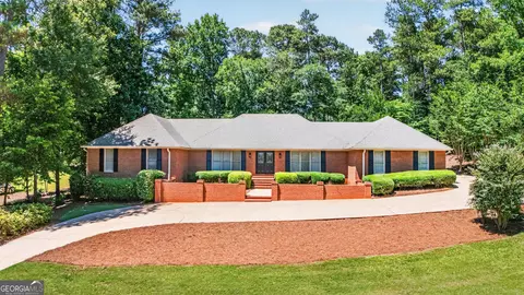 312 Ashford Cir, Lagrange, GA 30240