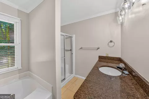 Bath - 312 Ashford Cir, Lagrange, GA 30240 photo 6 of 6