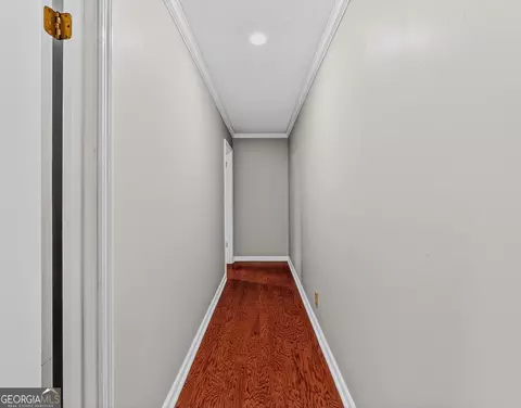 Entry Way - 312 Ashford Cir, Lagrange, GA 30240 photo 3 of 3