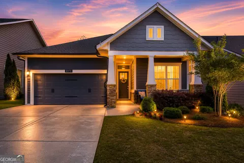 6973 River Rock Dr, Flowery Branch, GA 30542