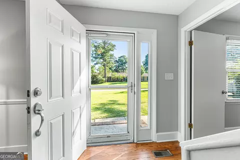 Entry Way - 2008 Cedar Ridge Dr, Perry, GA 31069 photo 1 of 4