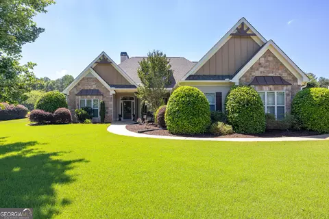 134 Beaumont Farms Dr, Sharpsburg, GA 30277