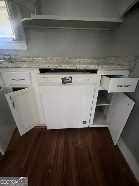 Kitchen - 211 Gordon St, Thomson, GA 30824 photo 1 of 1