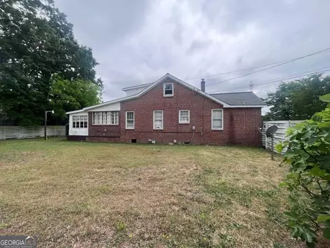 Exterior - 211 Gordon St, Thomson, GA 30824 photo 5 of 5
