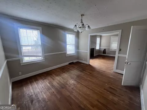 Living - 211 Gordon St, Thomson, GA 30824 photo 5 of 5