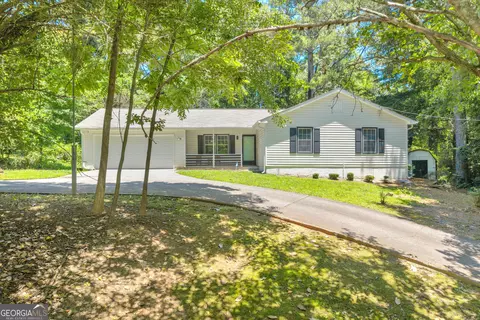 3992 Wrexham Dr, Snellville, GA 30039