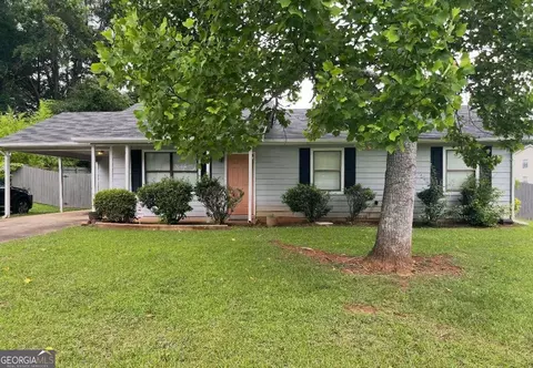 5800 Angela Ct, Douglasville, GA 30134