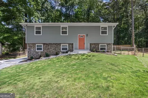 2293 Cherokee Valley Dr, Lithonia, GA 30058