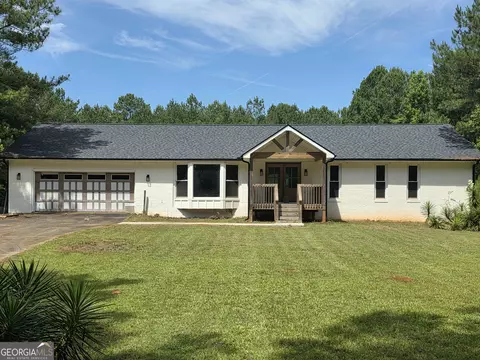 904 Sunset Dr, Locust Grove, GA 30248