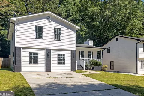 1258 Autumn Hill Ln, Stone Mountain, GA 30083