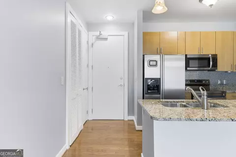 711 Cosmopolitan Dr NE #213, Atlanta, GA 30324