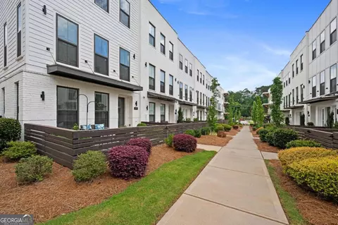 271 Mitchell Ln, Woodstock, GA 30188