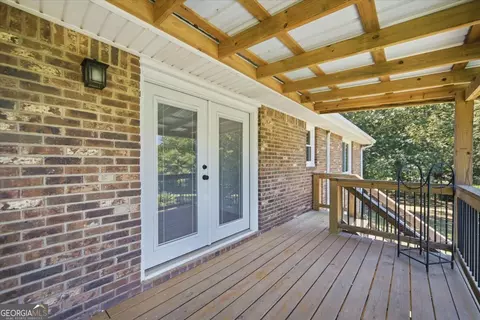 Exterior - 255 Frankie Ln, Covington, GA 30014 photo 5 of 11