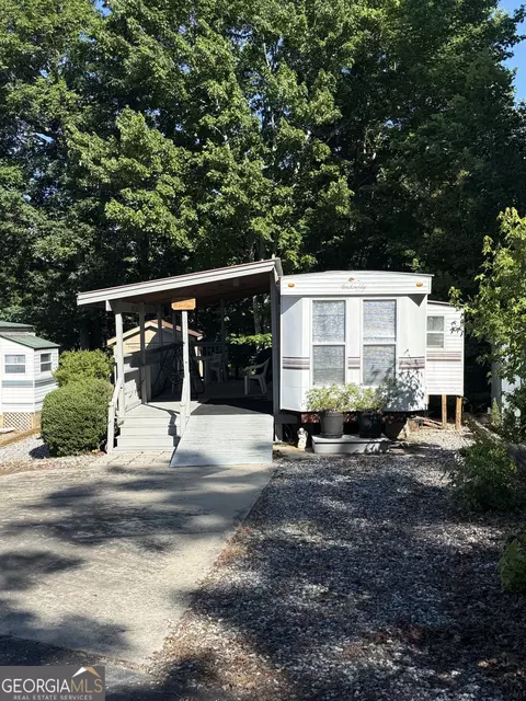 56 Nomad Trl, Cleveland, GA 30528