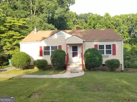 5066 Phillips Dr, Forest Park, GA 30297