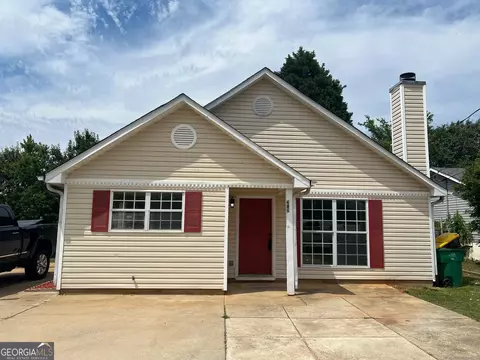 686 Morrow Rd, Forest Park, GA 30297