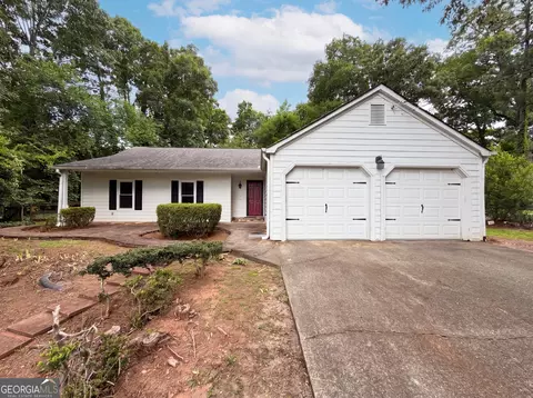 158 Colemans Bluff Dr, Woodstock, GA 30188