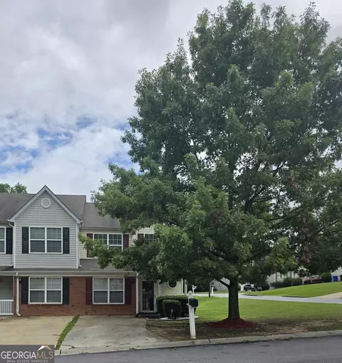 6109 Hickory Lane Dr, Union City, GA 30291