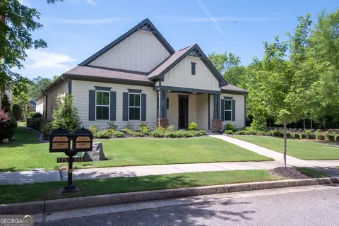 185 Treeside Ter, Fayetteville, GA 30214