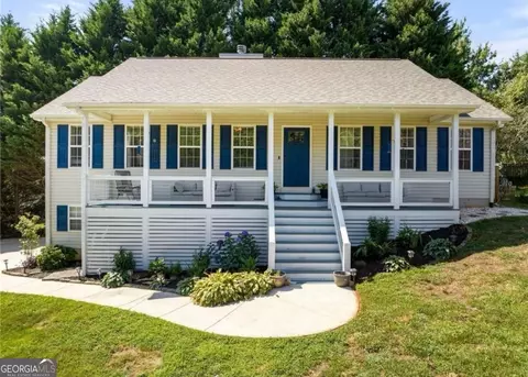 136 Mountain Overlook Dr, Cleveland, GA 30528